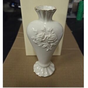 Lenox Floral Bud Vase Cream Fine Bone China Gold Trim Rose Embossed 762253 6.5"